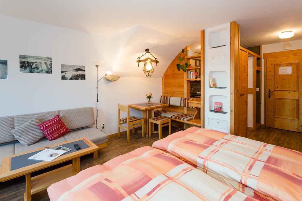 Hotel B&B Susom Surlej Сільваплана Екстер'єр фото